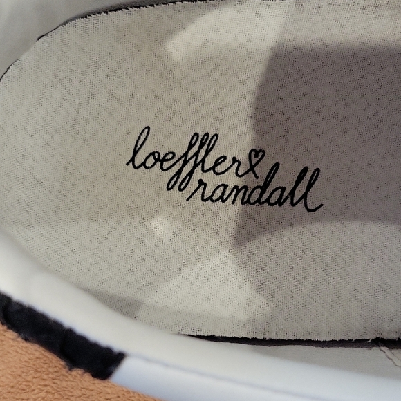 WOMENS - Picture 2 of 7